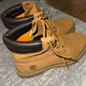 TIMBERLANDS WORN TWICE